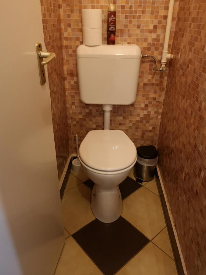 Natasa Apartman Орошгаза Екстер'єр фото