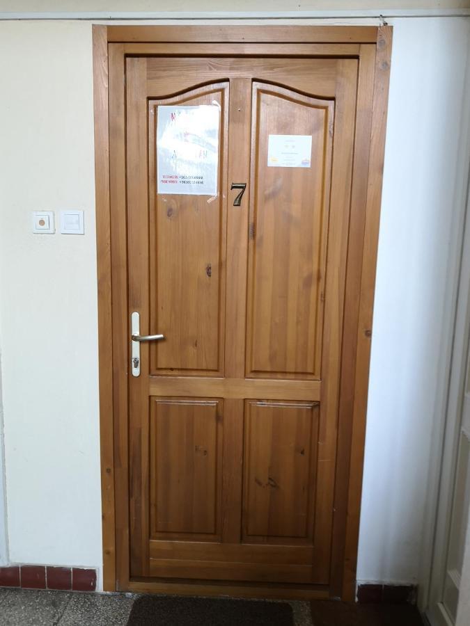 Natasa Apartman Орошгаза Екстер'єр фото