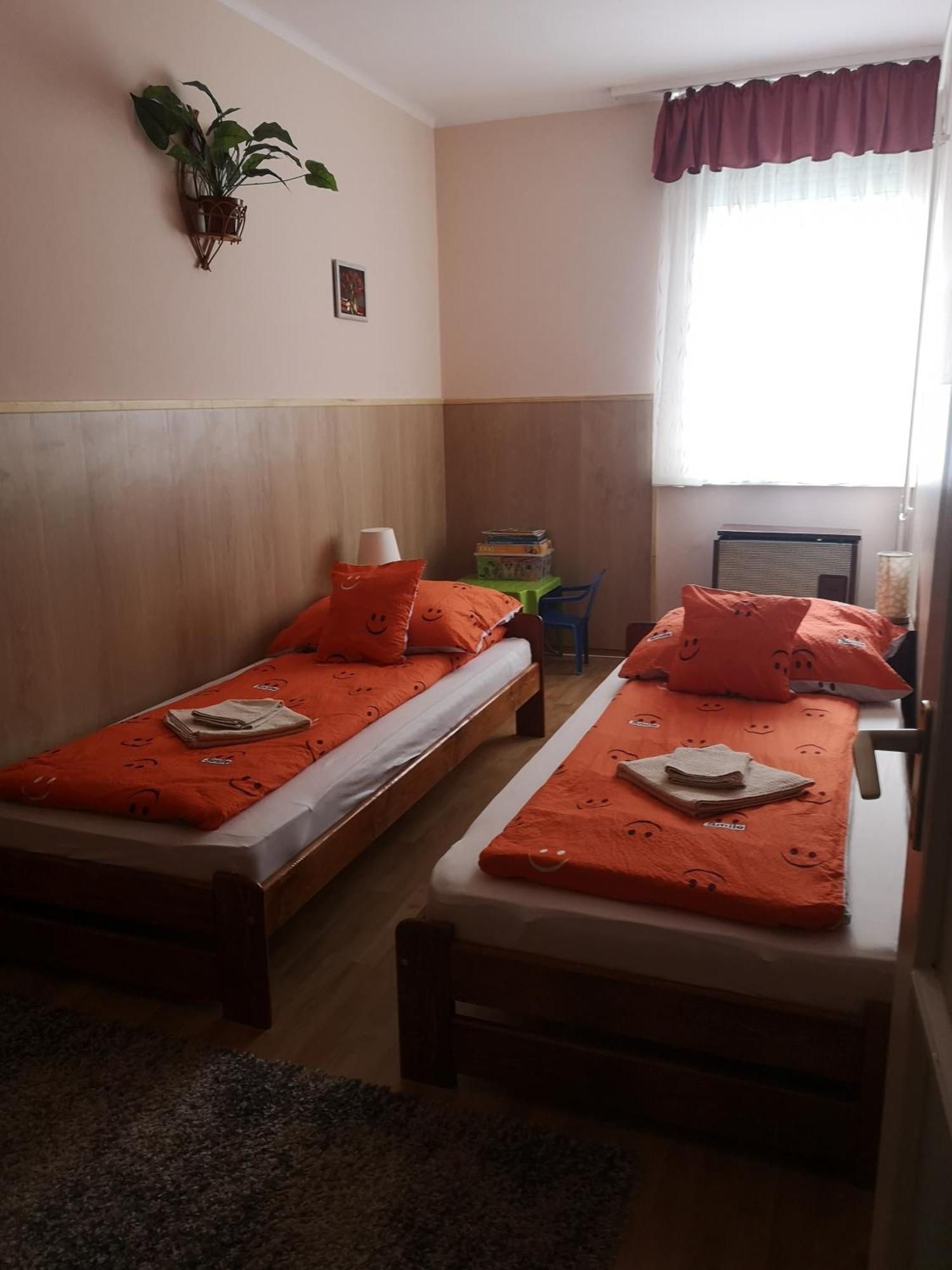 Natasa Apartman Орошгаза Екстер'єр фото